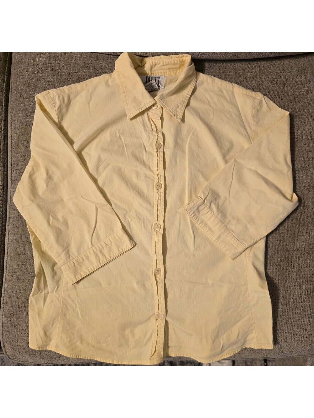 QUIZZ Stretch Yellow Button-Up Shirt with 3/4 Sleeves